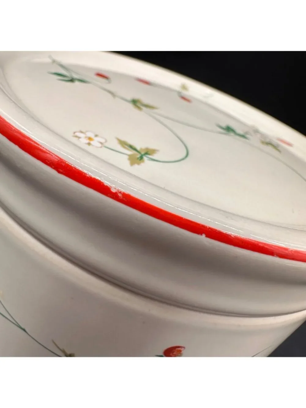 Vintage Strawberry Canister Jar Cottage Granny 1980s Korea Ceramic Storage Retro - Picture 8 of 10